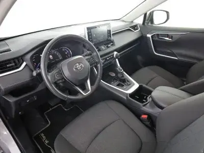 Begagnad Toyota RAV4 Hybrid Active 178 HK (130 kW) 2022 Silver SUV