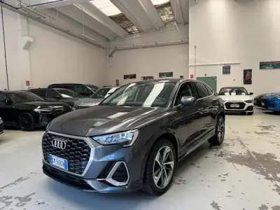 Usata Audi Q3 S-Line 150 CV (110 kW) 2021 Grigio metallizzato SUV