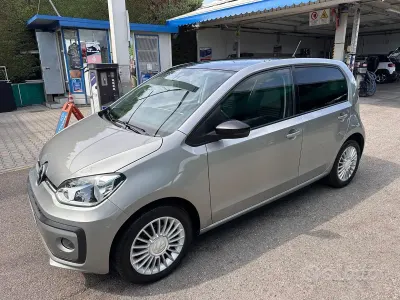 Usata VW up! 68 CV (50 kW) 2018 Grigio Utilitaria