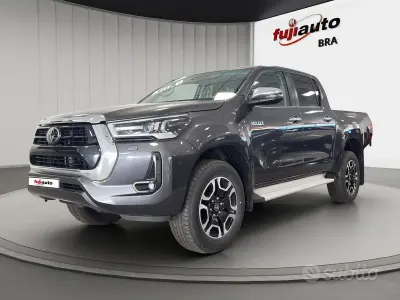 Uusi Toyota HiLux Executive 150 HP (110 kW) 2026 Harmaa Nouto