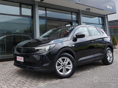 Usata Opel Grandland X Business 131 CV (96 kW) 2022 Nero metallizzato SUV