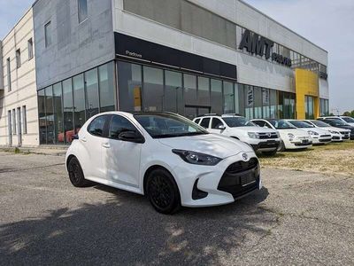 Usata Toyota Yaris Active 72 CV (52 kW) 2022 Bianco Berlina