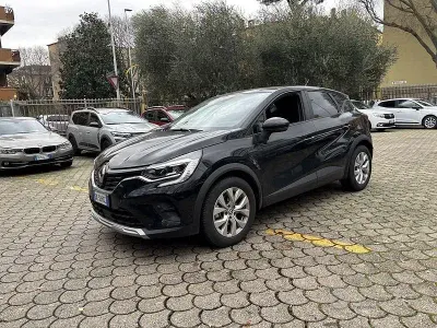 Usata Renault Captur Business 94 CV (69 kW) 2022 Nero SUV