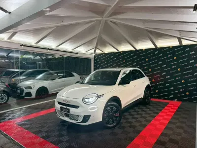 Usata Fiat 600 136 CV (100 kW) 2025 Bianco SUV