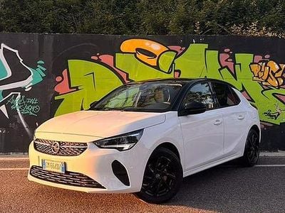 Usata Opel Corsa Design & Tech 102 CV (75 kW) 2023 Bianco Berlina