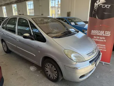 Usata Citroën Xsara Picasso 109 CV (80 kW) 2005 Argento Monovolume