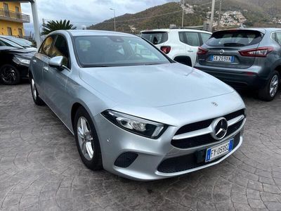 Usata Mercedes A180 Business 116 CV (85 kW) 2019 Argento Berlina
