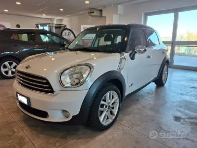 Usata Mini Cooper D Countryman 111 CV (81 kW) 2014 Bianco SUV