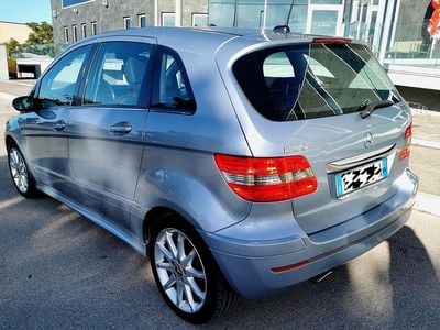 Usata Mercedes B180 109 CV (80 kW) 2007 Argento Monovolume