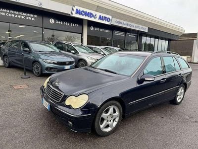 Usata Mercedes C200 Avantgarde 122 CV (89 kW) 2003 Blu/azzurro Station wagon