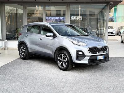Usata Kia Sportage 132 CV (97 kW) 2021 Argento SUV