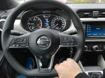 Usata Nissan Micra 90 CV (66 kW) 2017 Grigio Utilitaria