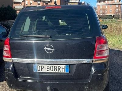 Usata Opel Zafira 94 CV (69 kW) 2008 Nero Monovolume