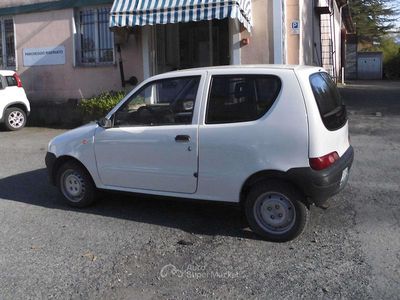Usata Fiat 600 54 CV (39 kW) 2000 Bianco Furgone