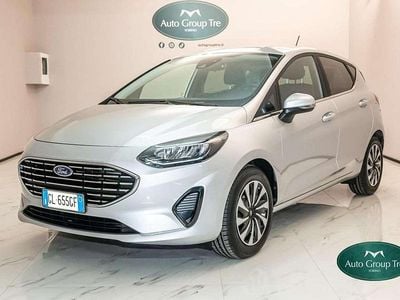 Begagnad Ford Fiesta Titanium 125 HK (91 kW) 2022 Vit Halvkombi