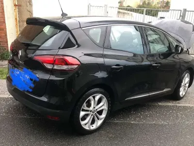 Usata Renault Scénic IV Zen 110 CV (80 kW) 2017 Nero Monovolume