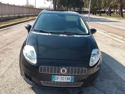 Usata Fiat Grande Punto 65 CV (47 kW) 2009 Nero Utilitaria