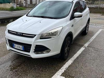 Usata Ford Kuga Titanium 120 CV (88 kW) 2016 Bianco SUV