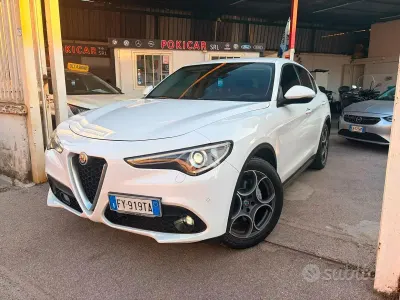 Usata Alfa Romeo Stelvio 160 CV (117 kW) 2019 Bianco SUV