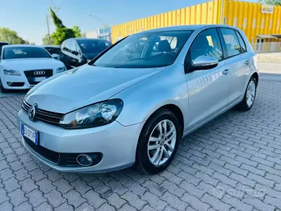 Begagnad VW Golf VI Highline 102 HK (75 kW) 2010 Grå Halvkombi