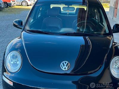Usata VW New Beetle 2008 Nero Utilitaria