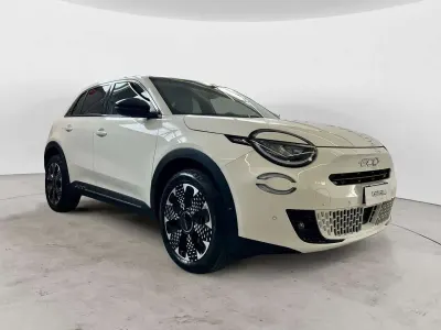 Usata Fiat 600 La Prima 110 CV (80 kW) 2025 Bianco SUV