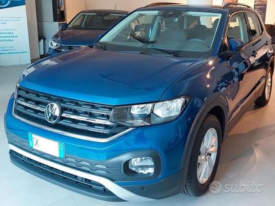 Usata VW T-Cross Style 95 CV (69 kW) 2022 Blu SUV
