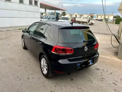 Usata VW Golf VII 102 CV (75 kW) 2012 Nero Berlina