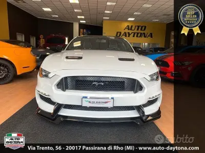 Usata Ford Mustang Fastback 317 CV (233 kW) 2019 Bianco Coupé
