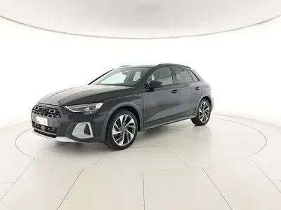 Usata Audi A3 Ambiente 204 CV (150 kW) 2025 Nero mito metallizzato Berlina
