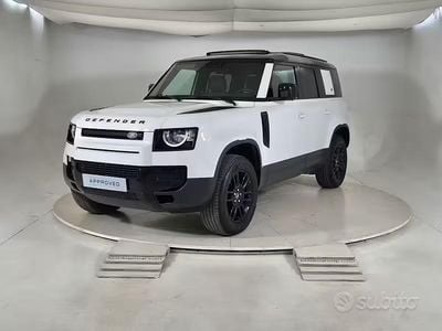 Usata Land Rover Defender S 200 CV (147 kW) 2023 Bianco / nero SUV