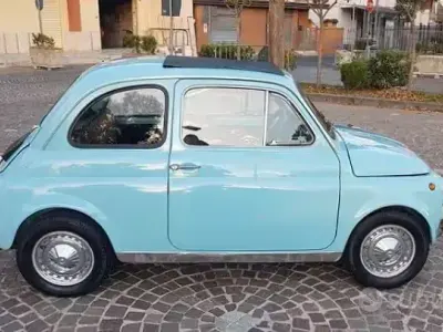 Usata Fiat 500 18 CV (13 kW) 1970 Bluazzurro Utilitaria
