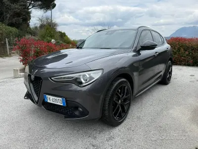 Usata Alfa Romeo Stelvio 179 CV (131 kW) 2017 Grigio SUV