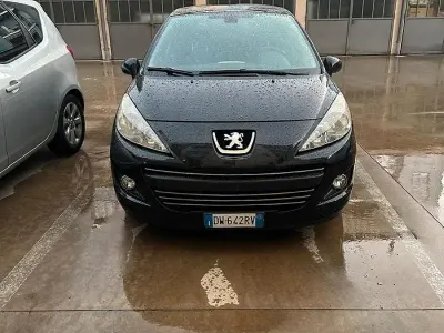 Usata Peugeot 207 88 CV (64 kW) 2010 Berlina