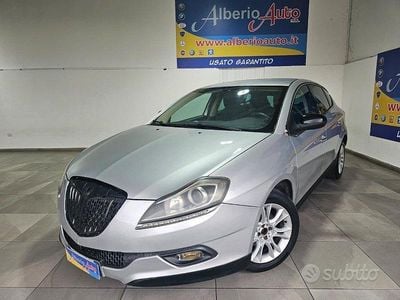 Usata Lancia Delta 120 CV (88 kW) 2010 Grigio Utilitaria