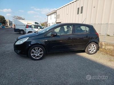 Usata Opel Corsa 58 CV (42 kW) 2007 Nero Berlina