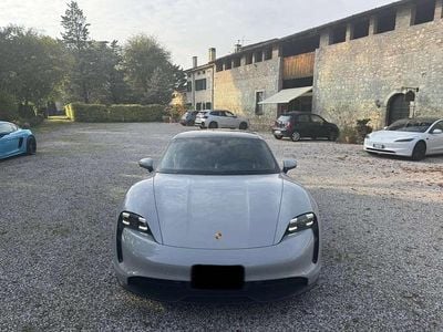 Grigio Usata 2022 Porsche Taycan Performance Package Berlina | 65.000 € (Cara)