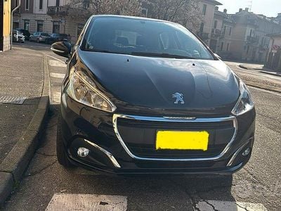 Usata Peugeot 208 83 CV (61 kW) 2019 Blu Utilitaria