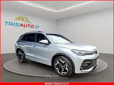 Usado VW Tiguan R-line 194 CV (142 kW) 2024 Blanco SUV