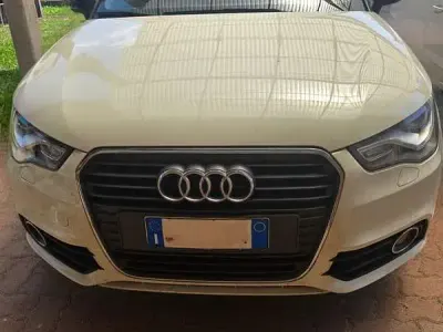 Usata Audi A1 Sportback Ambition 90 CV (66 kW) 2012 Utilitaria