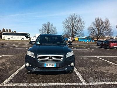 Usata Toyota RAV4 150 CV (110 kW) 2013 Blu SUV