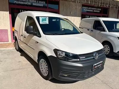 Usata VW Caddy Business 110 CV (80 kW) 2016 Bianco Monovolume