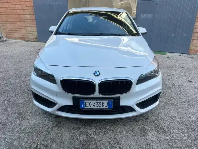 Usata BMW 216 Active Tourer Advantage 116 CV (85 kW) 2014 Bianco Monovolume