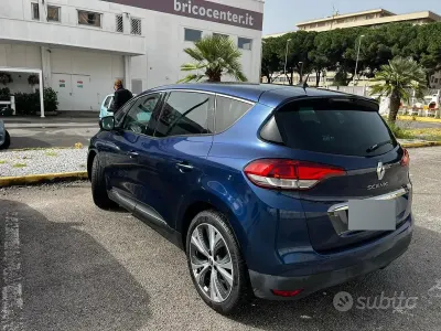 Usata Renault Scénic III 110 CV (80 kW) 2017 Bluazzurro Monovolume