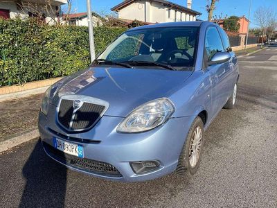 Usata Lancia Ypsilon 60 CV (44 kW) 2008 Grigio Utilitaria