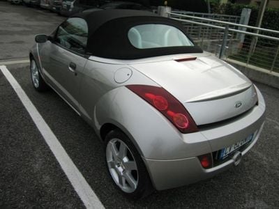Usata Ford StreetKa 95 CV (69 kW) 2005 Argento Cabrio