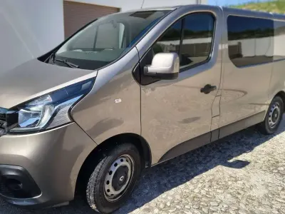 Usata Renault Trafic 125 CV (91 kW) 2018 Marrone Monovolume