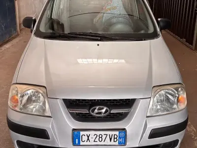Usata Hyundai Atos 63 CV (46 kW) 2005 Grigio Utilitaria