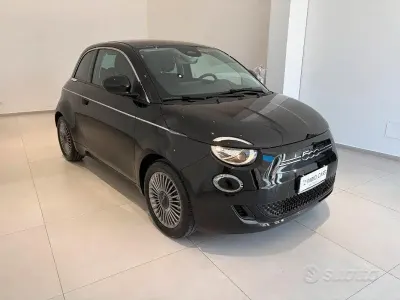 Usata Fiat 500e 42 kW (58 CV) 2024 Nero Berlina