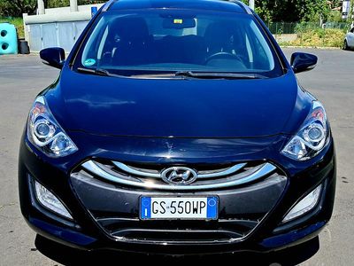 Usata Hyundai i30 90 CV (66 kW) 2015 Nero Station wagon